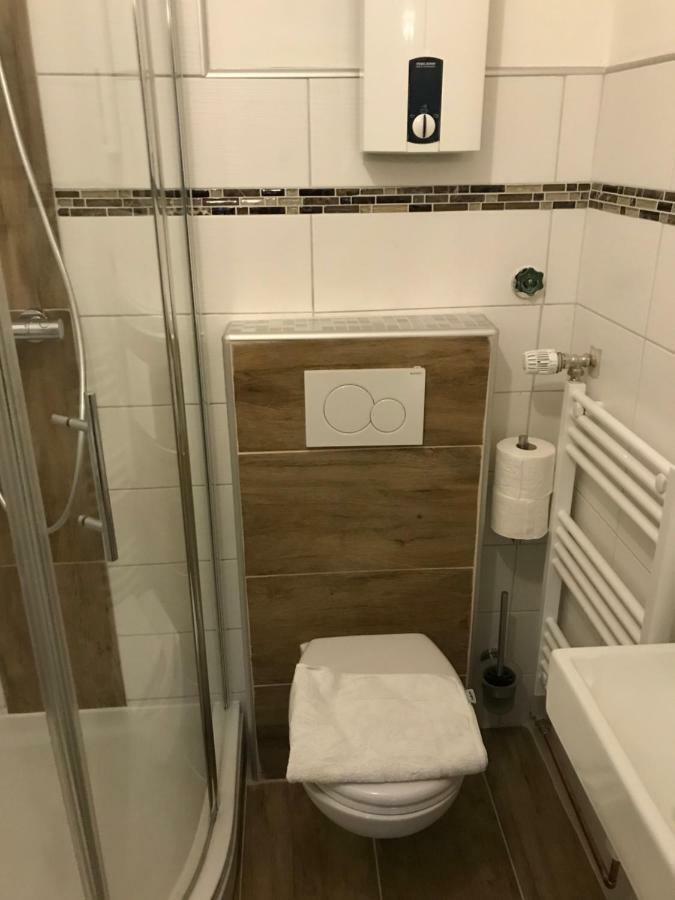Apartment Maximilians Düsseldorf Esterno foto